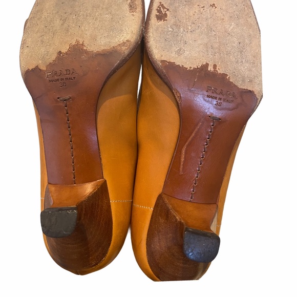Prada shoes - tan - buckle - kitten heel - size 38 - Picture 8 of 10
